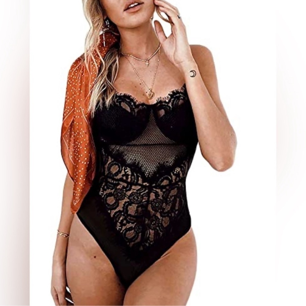 NWT Kaei&Shi Kitty Kitty Lace Mesh See Through Thong Bodysuit Size Medium Black